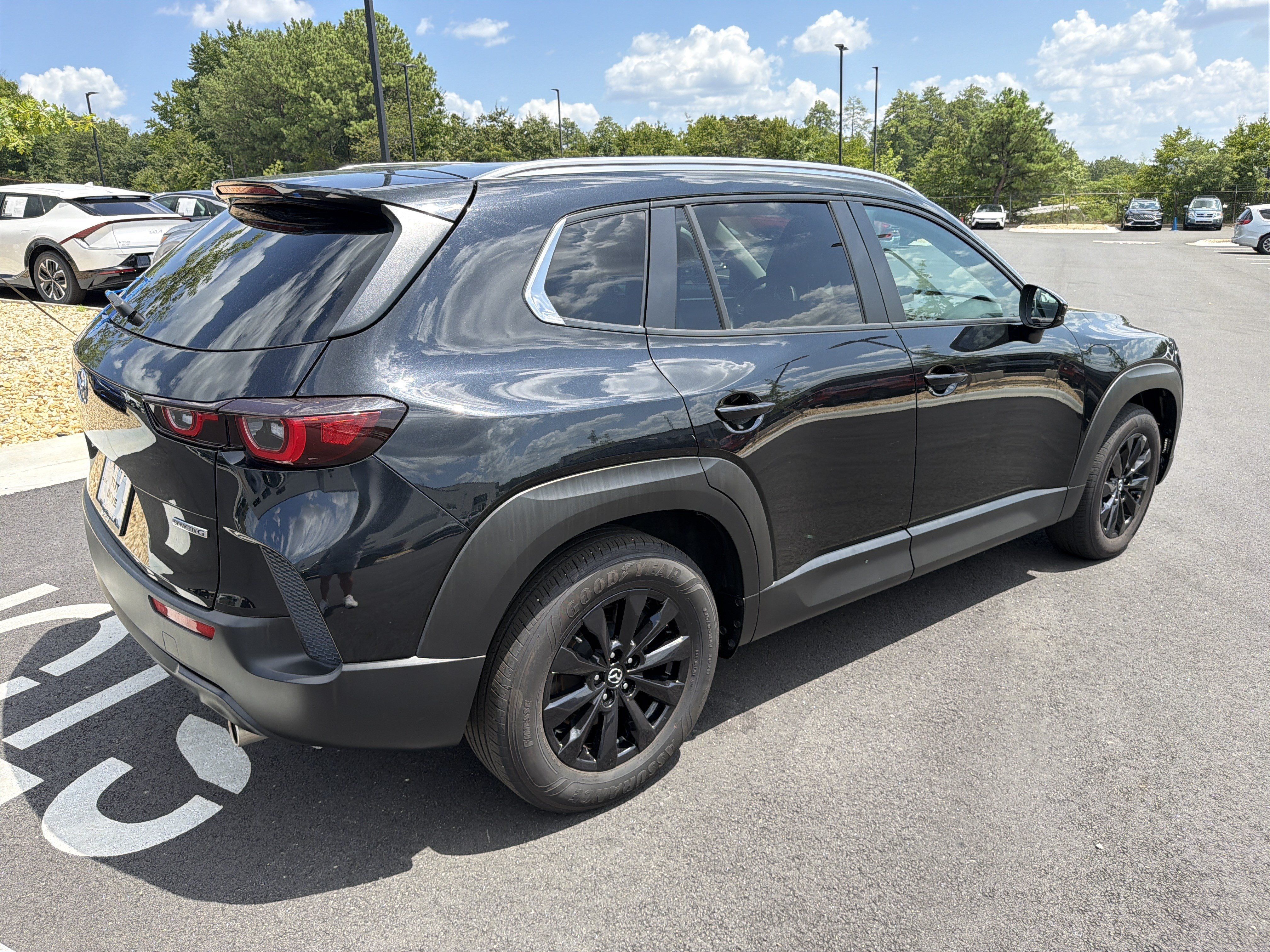 Used 2025 MAZDA CX-50 AWD 2.5 S w/ Preferred Package image 7