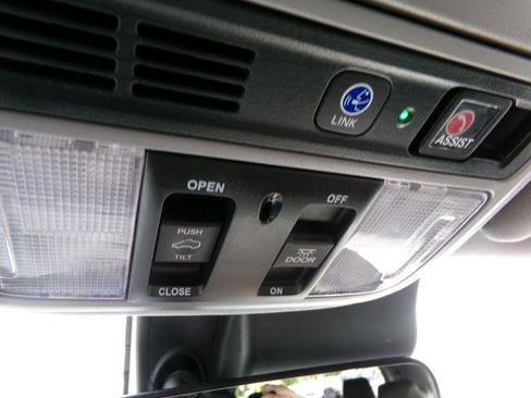 Used 2022 Honda Pilot Touring image 29