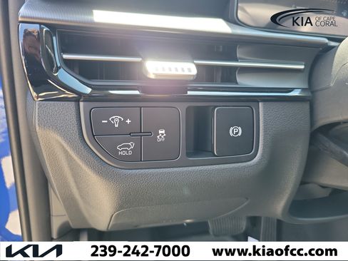New 2026 Kia Sportage EX w/ EX Panorama Roof Package FWD image 23