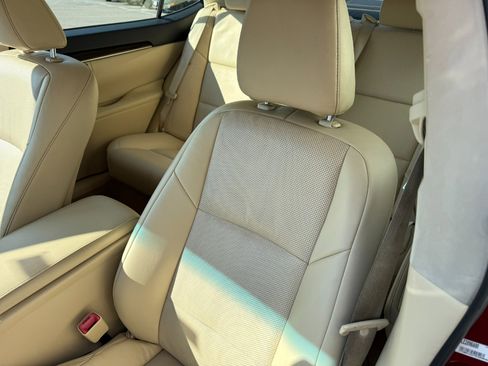 Used 2014 Lexus ES 350 4dr Sdn image 25