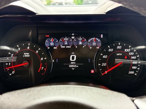 Used 2022 Chevrolet Camaro SS RWD image 21