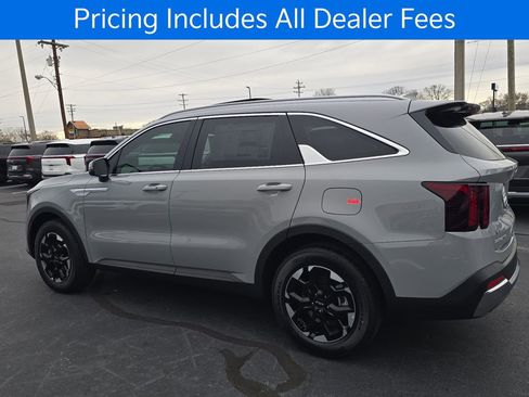 New 2026 Kia Sorento S w/ S Panoramic Sunroof Package FWD image 5