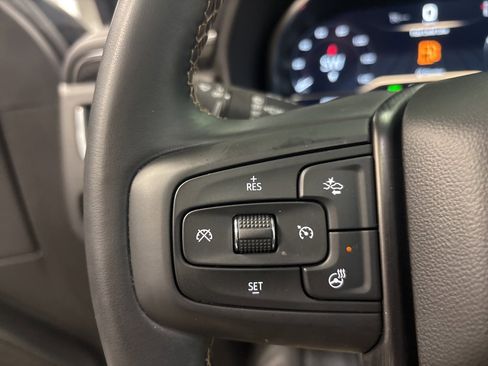 Used 2024 GMC Yukon AT4 image 20