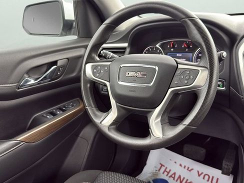 Used 2023 GMC Acadia SLE FWD image 13