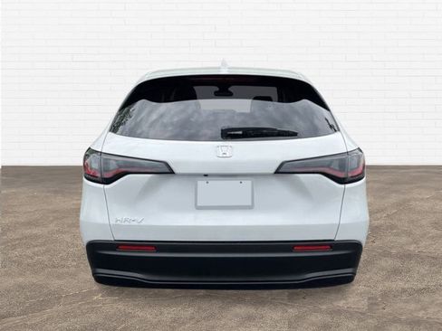 New 2026 Honda HR-V LX image 5