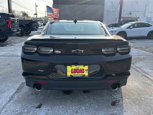 Used 2020 Chevrolet Camaro LT w/ RS Package image 6