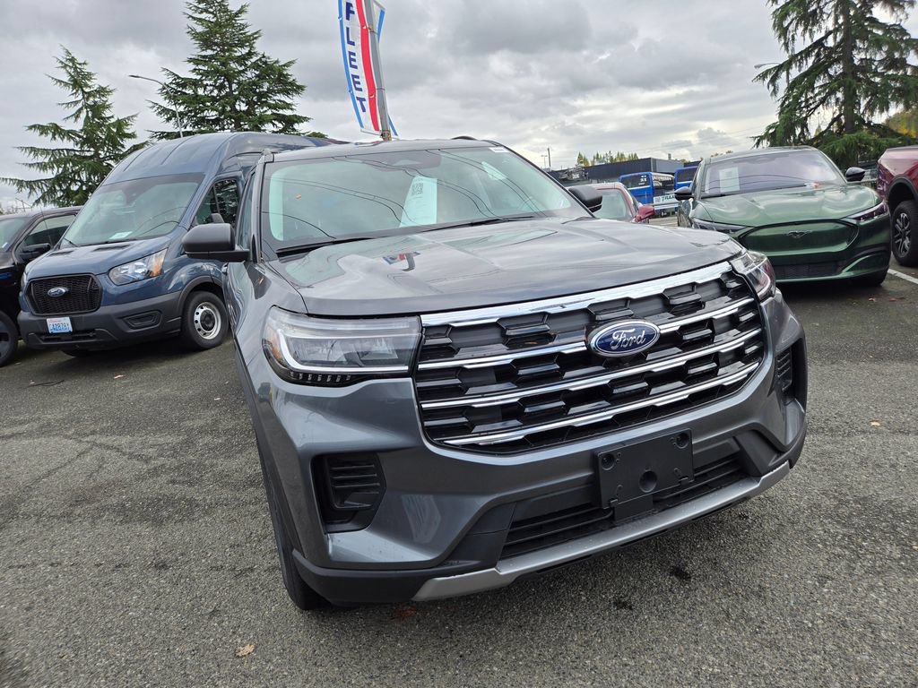 New 2026 Ford Explorer Active AWD/4WD image 3