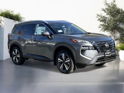 New 2025 Nissan Rogue SL w/ SL Premium Package