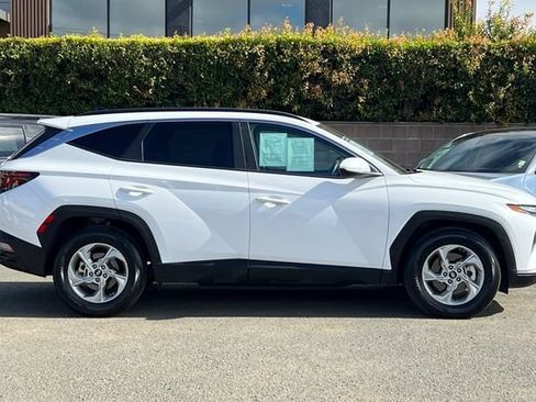 Used 2024 Hyundai Tucson SEL FWD image 3