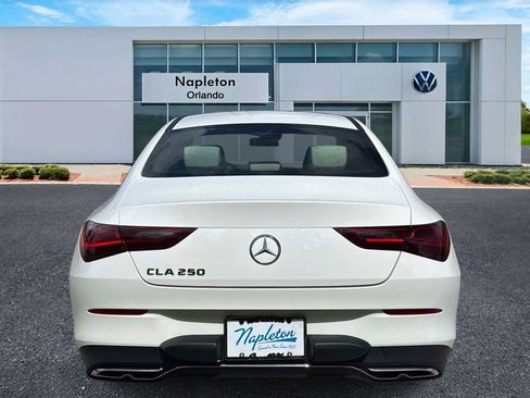 Used 2025 Mercedes-Benz CLA 250 image 4