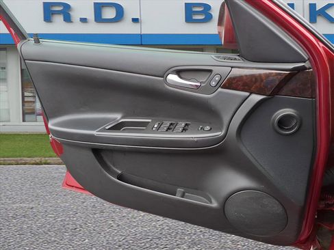 Used 2015 Chevrolet Impala LTZ image 10