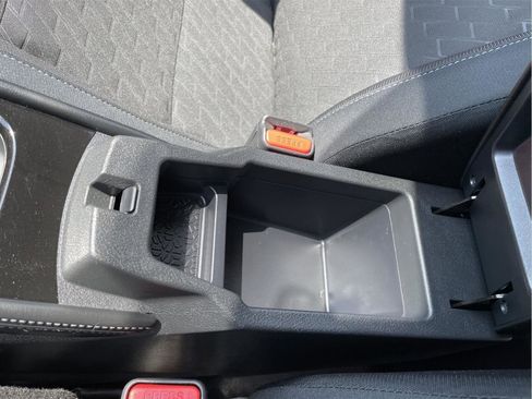 Used 2024 Nissan Kicks SV FWD image 30