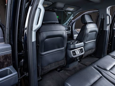 Used 2026 Ford F450 Lariat w/ FX4 Off-Road Package image 33