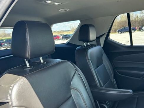 Used 2019 Chevrolet Traverse LT w/ LT Premium Package AWD/4WD image 44