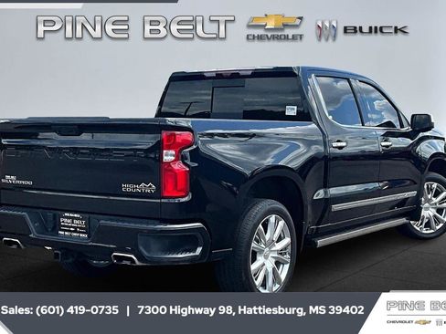 Used 2023 Chevrolet Silverado 1500 High Country w/ Technology Package AWD/4WD image 14