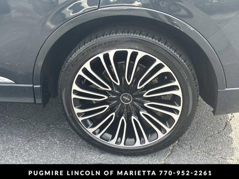 Used 2023 Lincoln Aviator Black Label w/ Class IV Trailer Tow Package AWD/4WD image 22