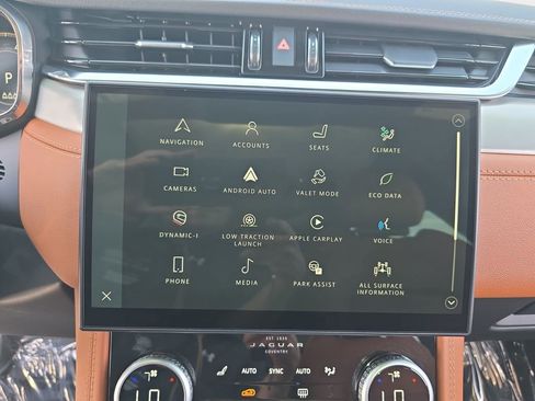 Used 2025 Jaguar F-PACE R-Dynamic S image 21