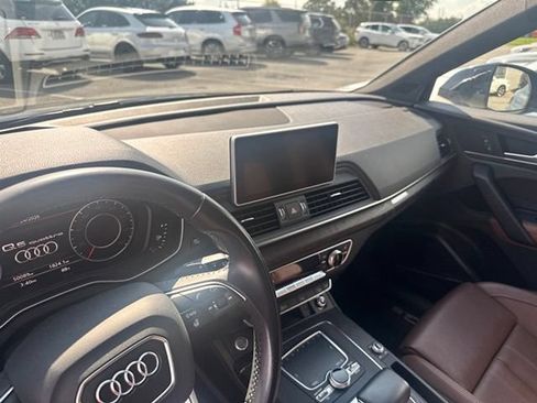 Used 2018 Audi Q5 Prestige w/ Prestige Package AWD/4WD image 27