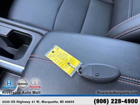 Used 2022 Nissan Sentra SR w/ SR Premium Package FWD image 27