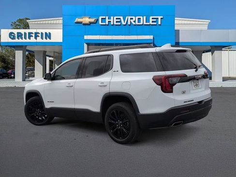Used 2023 GMC Acadia SLE w/ Driver Convenience Package FWD image 9