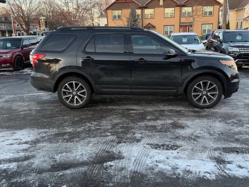 Used 2015 Ford Explorer XLT w/ Equipment Group 202A image 5