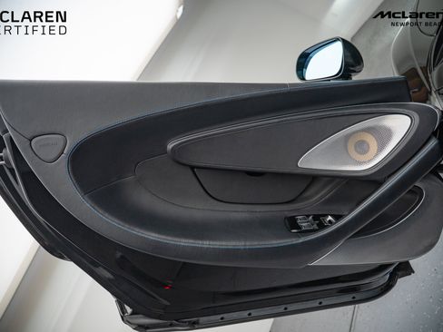Used 2023 McLaren GT image 33