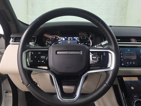 Used 2022 Land Rover Range Rover Velar S AWD/4WD image 9