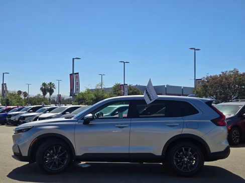 Used 2026 Honda CR-V EX-L image 4
