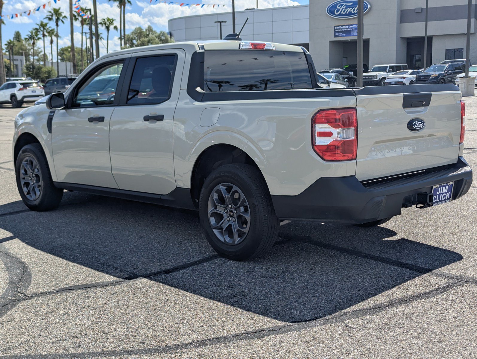 Certified 2025 Ford Maverick XLT w/ Equipment Group 302A AWD/4WD image 4