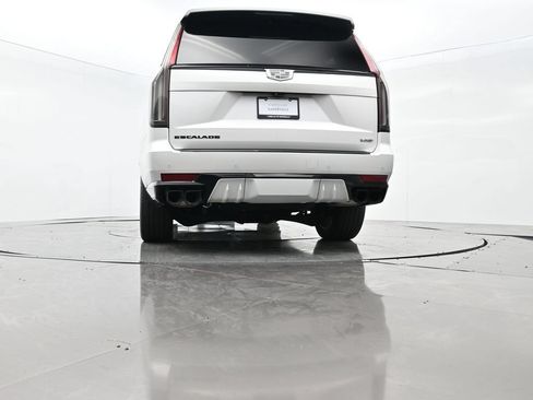 Used 2023 Cadillac Escalade V w/ LPO, ONYX Package AWD/4WD image 53