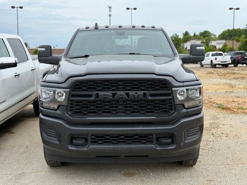 Used 2024 RAM 3500 Tradesman AWD/4WD image 3
