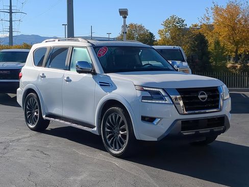 Used 2023 Nissan Armada Platinum w/ Captain's Chairs Package image 8