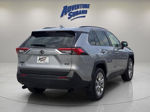Used 2025 Toyota RAV4 XLE Premium FWD image 6