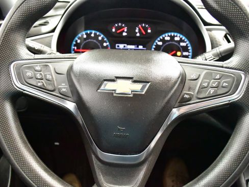 Used 2024 Chevrolet Malibu LT image 36