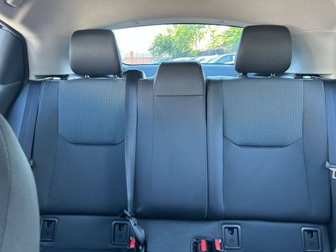 Used 2025 Toyota Prius LE FWD image 33