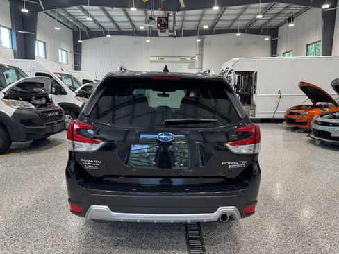 Used 2023 Subaru Forester Touring AWD/4WD image 8