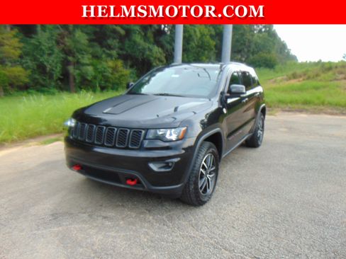 Certified 2020 Jeep Grand Cherokee Trailhawk AWD/4WD image 9
