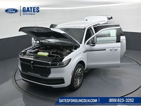 New 2026 Lincoln Navigator L Premier AWD/4WD image 61