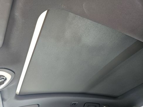 Certified 2025 Porsche Macan image 29