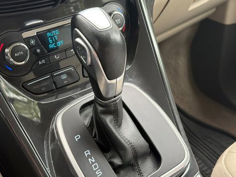 Used 2014 Ford Escape Titanium w/ Equipment Group 401A FWD image 26