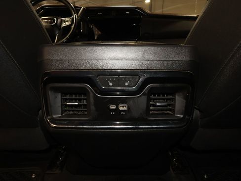 Used 2024 GMC Sierra 2500 AT4 w/ AT4 Premium Plus Package AWD/4WD image 30