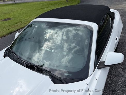 Used 2017 Ford Mustang Premium RWD image 37