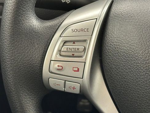 Used 2016 Nissan Rogue SV AWD/4WD image 26