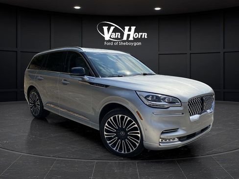 Used 2023 Lincoln Aviator Black Label w/ Dynamic Handling Package AWD/4WD image 2