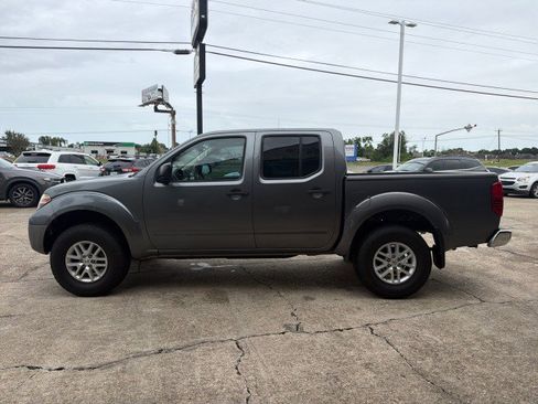 Used 2018 Nissan Frontier SV AWD/4WD image 10