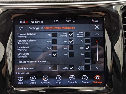 Used 2022 Jeep Cherokee Limited image 8