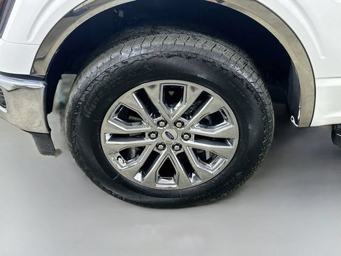 Used 2025 Ford F150 Lariat w/ Equipment Group 501A Mid AWD/4WD image 8