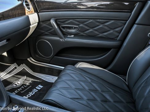 Used 2014 Bentley Flying Spur W12 image 43