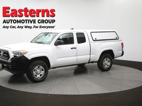 Used 2018 Toyota Tacoma SR RWD image 55
