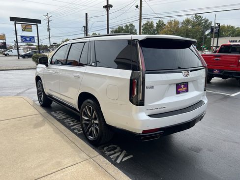 Used 2021 Cadillac Escalade Sport Platinum image 4